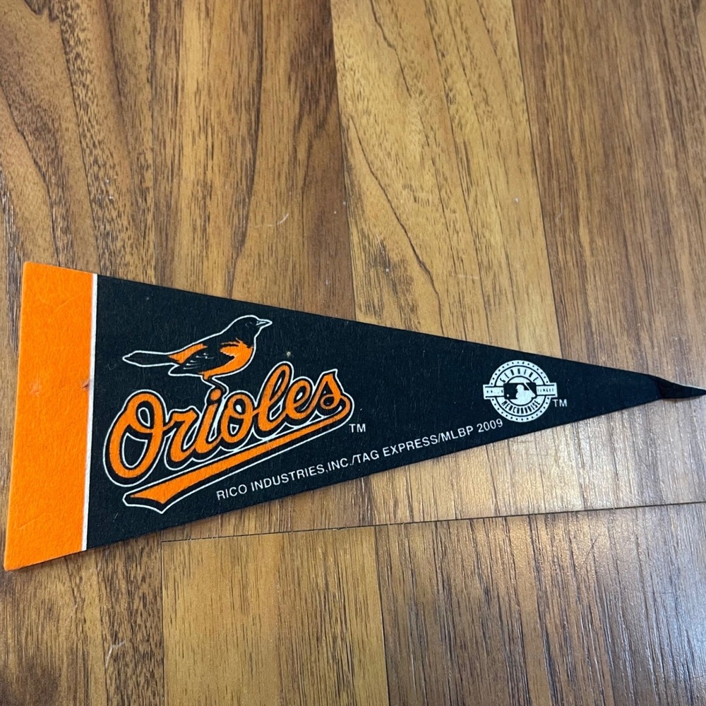 Baltimore Orioles MLB Mini Pennant Rico Industries 2009 Orange Black Bird Logo